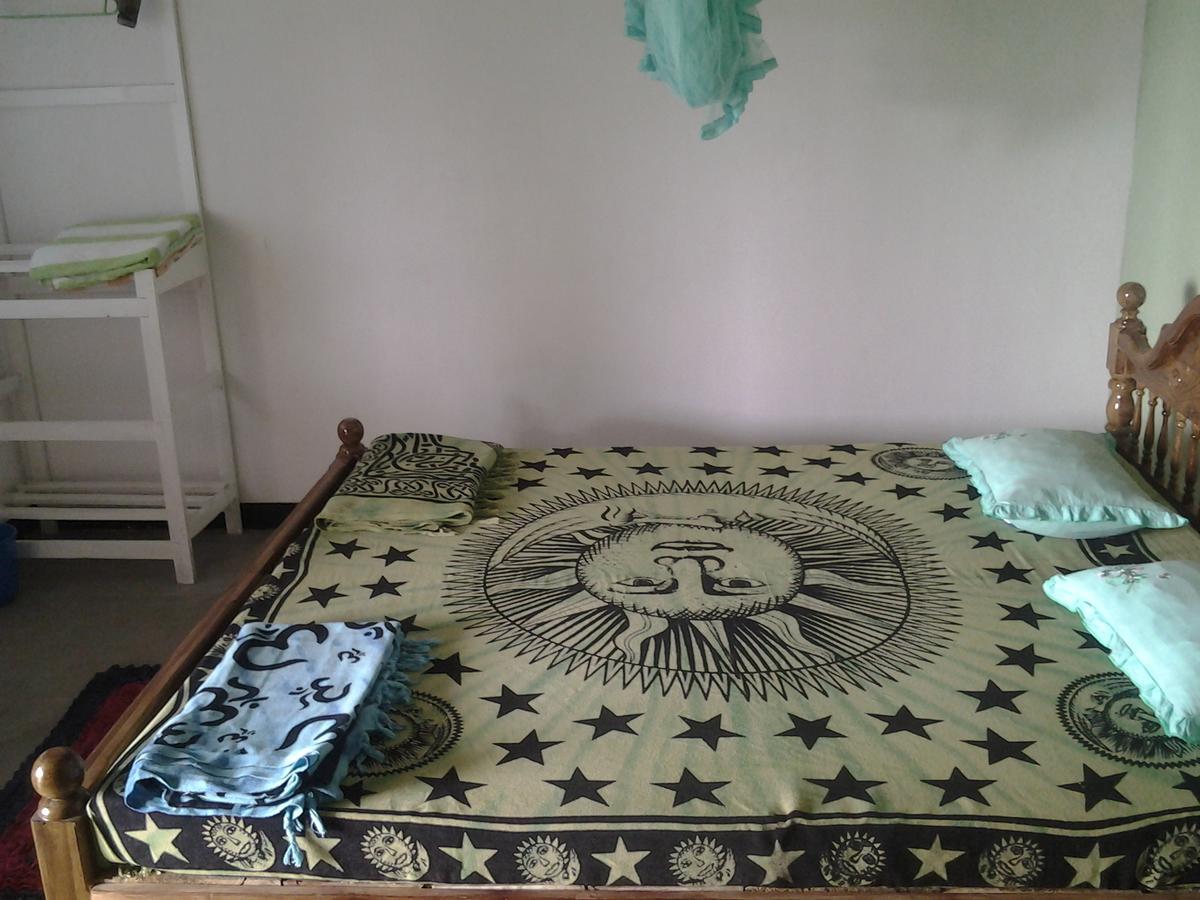Dolphinchilling Hotel Alankuda Room photo